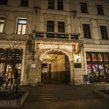 Budapest Kingdom Apartment Central & Car Parking On-Site & Aircon & Quiet & Family Friendly Eksteriør billede