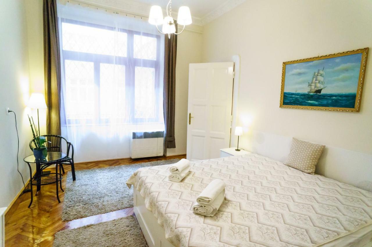 Budapest Kingdom Apartment Central & Car Parking On-Site & Aircon & Quiet & Family Friendly Eksteriør billede