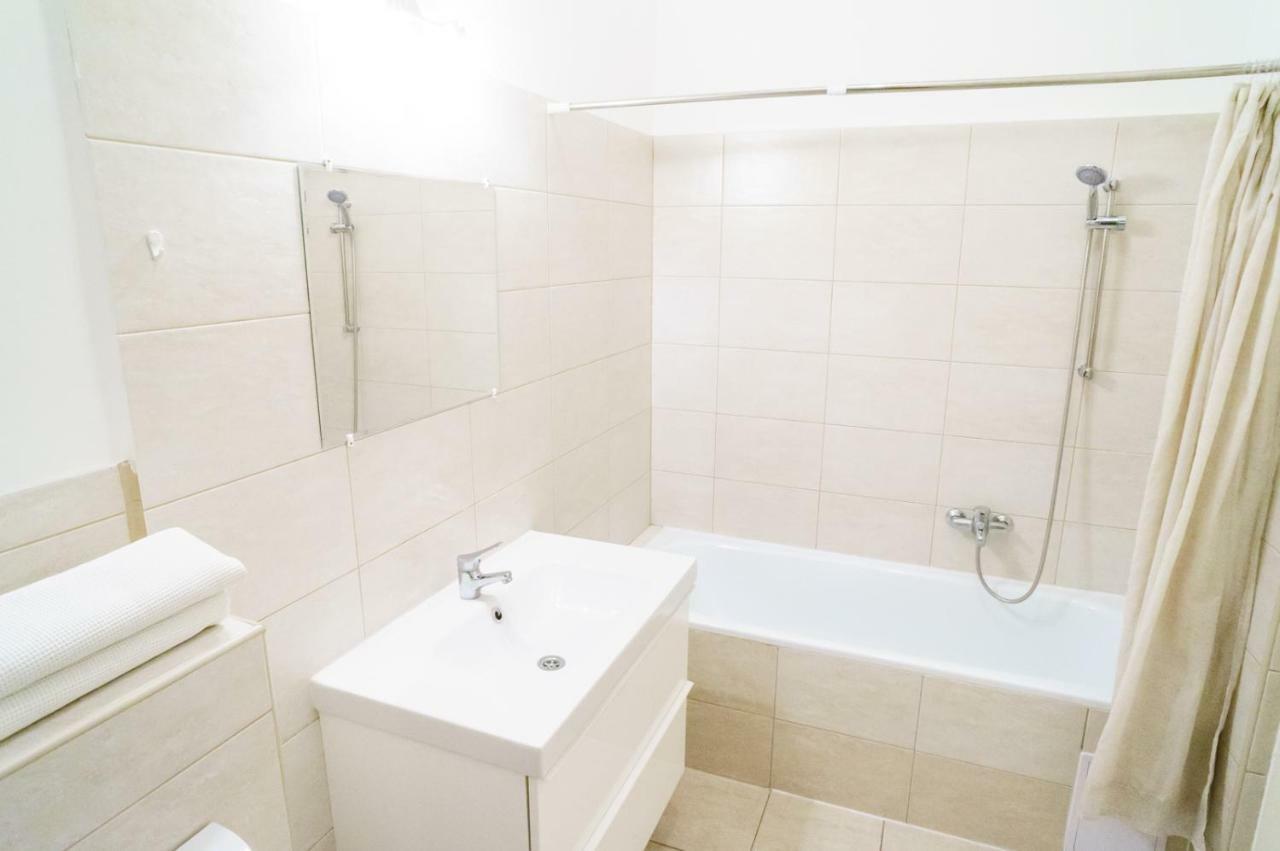 Budapest Kingdom Apartment Central & Car Parking On-Site & Aircon & Quiet & Family Friendly Eksteriør billede