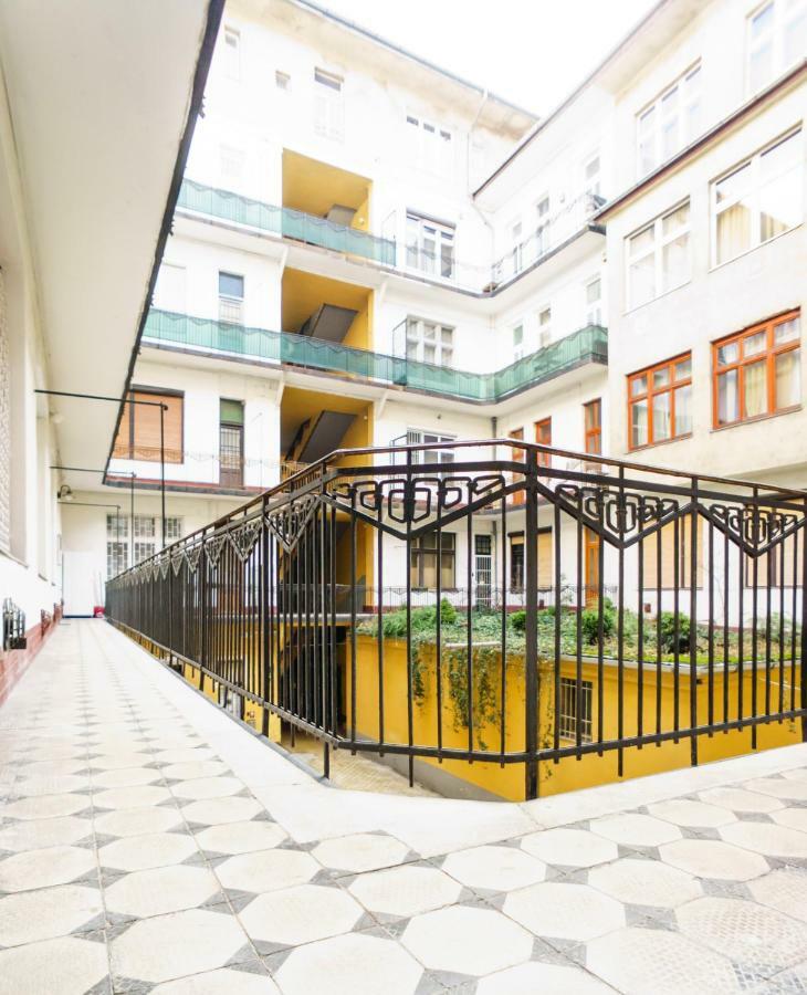 Budapest Kingdom Apartment Central & Car Parking On-Site & Aircon & Quiet & Family Friendly Eksteriør billede