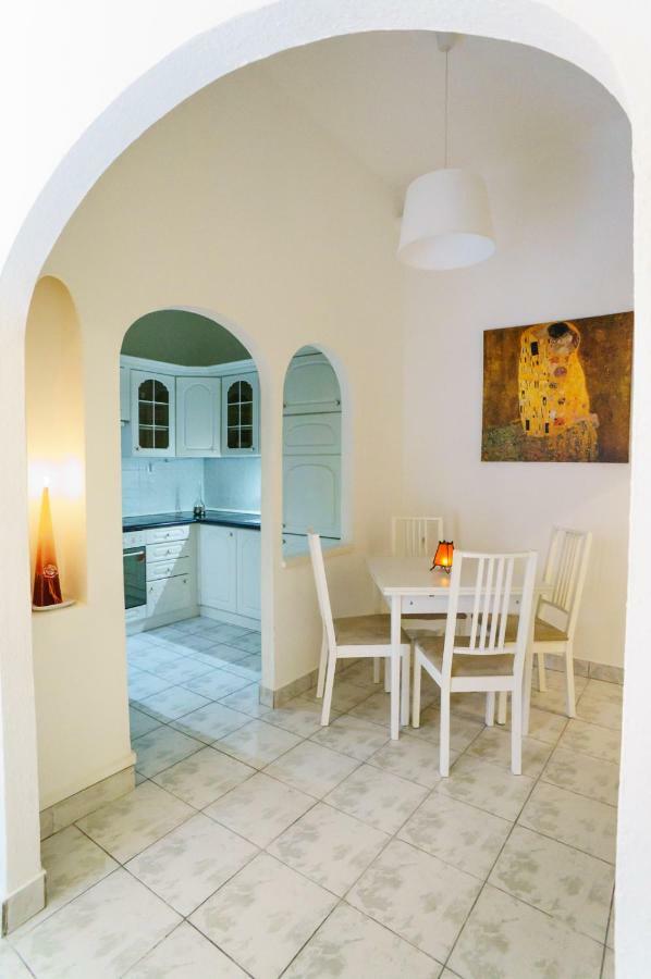 Budapest Kingdom Apartment Central & Car Parking On-Site & Aircon & Quiet & Family Friendly Eksteriør billede