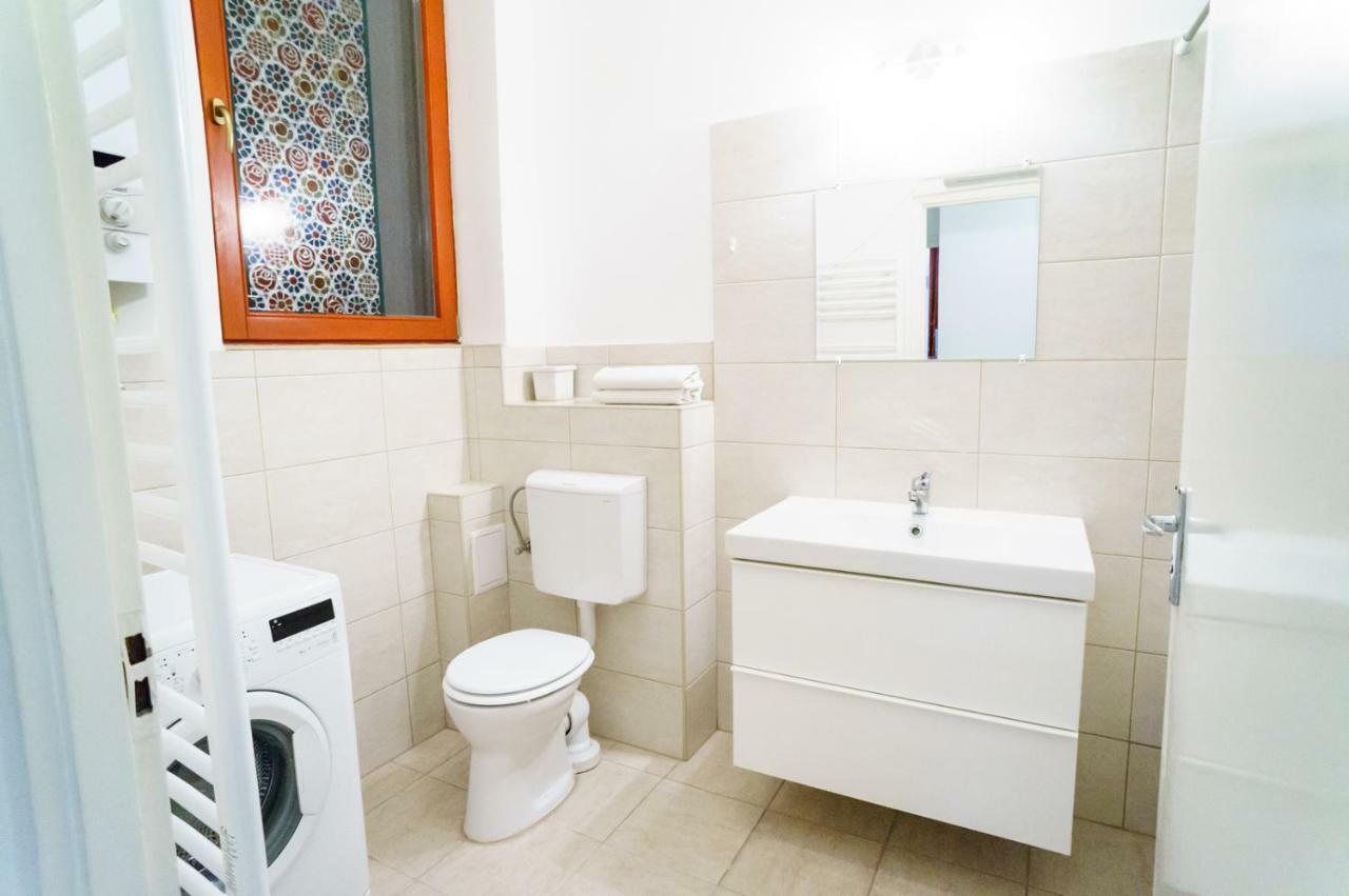 Budapest Kingdom Apartment Central & Car Parking On-Site & Aircon & Quiet & Family Friendly Eksteriør billede